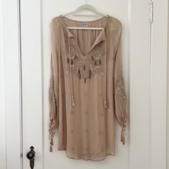 New, Gorgeous, Embroidered and Beaded Haute Hippie Mini Dress, Size XS (2-4) - Picture 8 of 8
